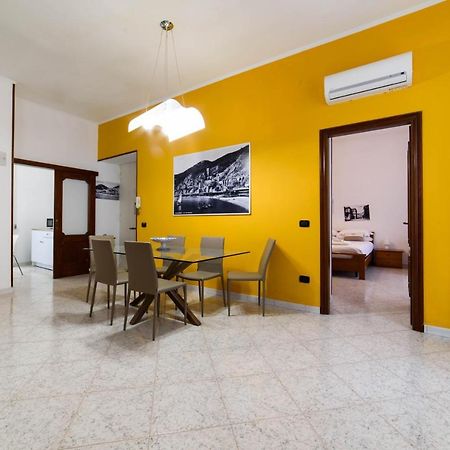 Casa Vacanze “In Centro” Салерно Экстерьер фото